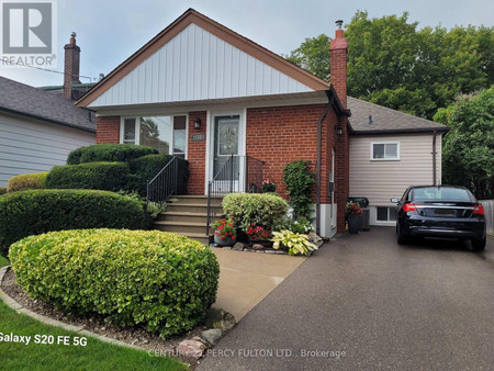 118 Phillip Avenue, Toronto Birchcliffe Cliffside