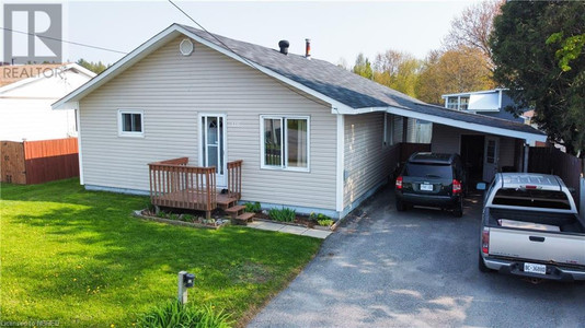 118 Third Street, Sturgeon Falls