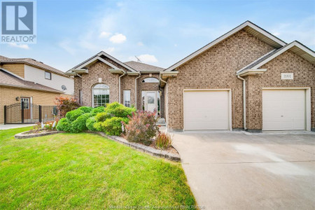 11991 Green Court, Tecumseh