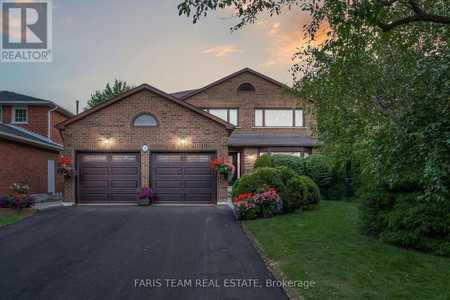 12 Lincoln Place, Markham Unionville