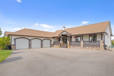 12 Ravencrest Drive, Rural Foothills County