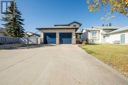 12012 Crystal Lake Drive, Grande Prairie