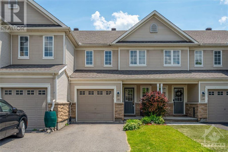 121 Braddock Private, Ottawa