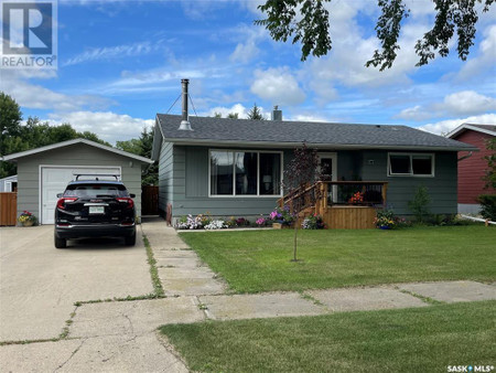 121 Hickling Avenue, Canora