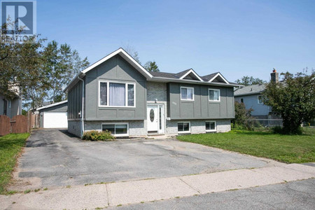 122 Hardwood St, Sault Ste Marie