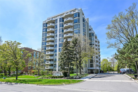 1237 North Shore Boulevard E Unit 201, Burlington