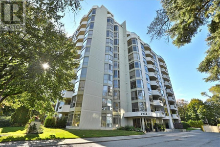 1237 North Shore Boulevard Unit 404, Burlington