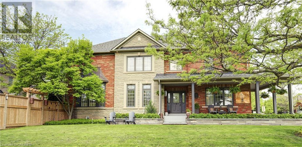 1259 Glenashton Drive, Oakville