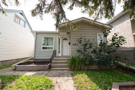 1260 Plessis Road, Winnipeg