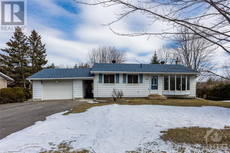 1261 Dozois Road, Manotick