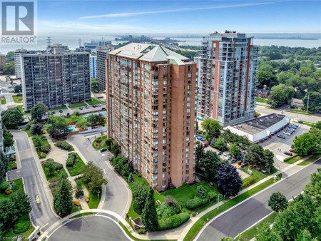 1270 Maple Crossing Boulevard Unit 306, Burlington