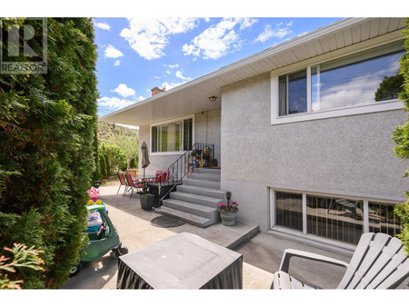 1274 Pleasant Street, Kamloops