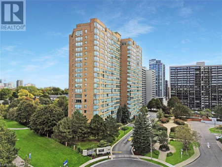 1276 Maple Crossing Boulevard Unit 1202, Burlington