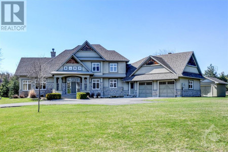 128 Beach Heights, Ottawa