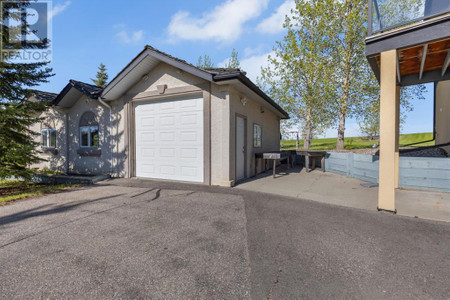 128 Country Lane Drive, Rural Rocky View County