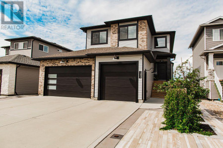 12806 Royal Boulevard, Grande Prairie