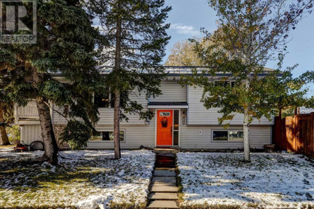 1302 Limit Avenue, Crossfield