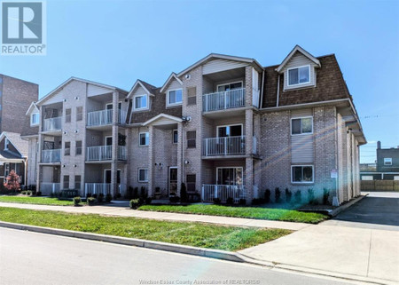 1323 Langlois Avenue Unit 302, Windsor