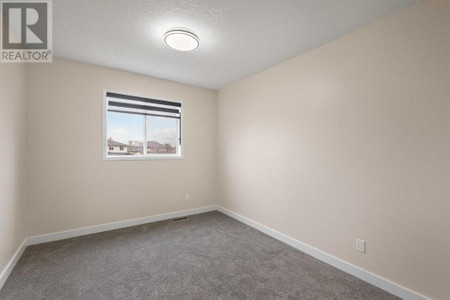 135 Mt Apex Crescent Se, Calgary