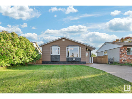 13511 136 Av Nw, Edmonton