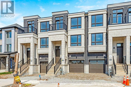 1359 Shevchenko Boulevard, Oakville