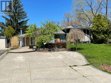 1373 Sheldon Avenue, Oakville