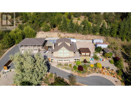 13757 Lakepine Road, Lake Country