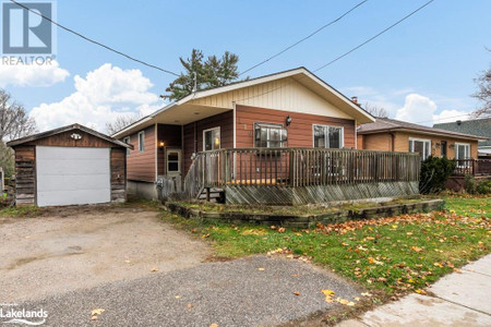 139 Poyntz Street, Penetanguishene