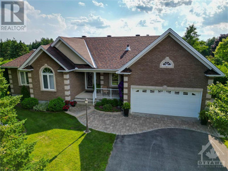 1395 Inge Crescent, Navan