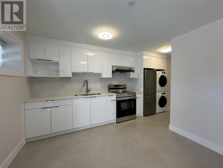 14 Xx W 57 Avenue, Vancouver