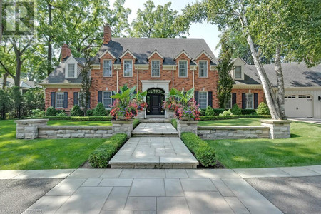 140 Chartwell Road, Oakville