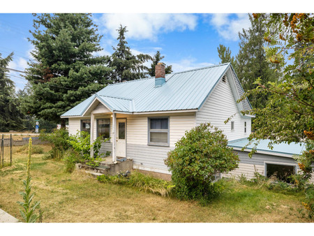 1403 Eastman Avenue, Riondel