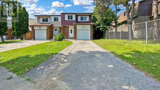 1424 Fieldlight Boulevard, Pickering