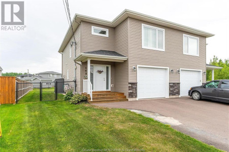 145 Falcon Dr, Moncton