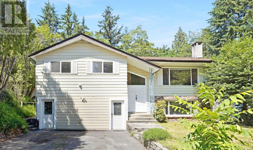 1468 Ross Road, North Vancouver