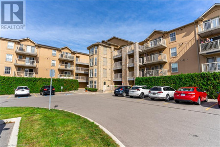 1480 Bishops Gate Unit 213, Oakville