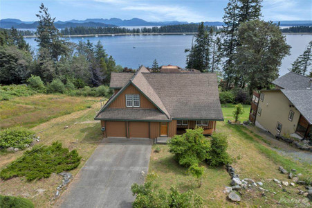 12 Homes for Sale in Quadra Island - Quadra Island Real Estate | Ovlix