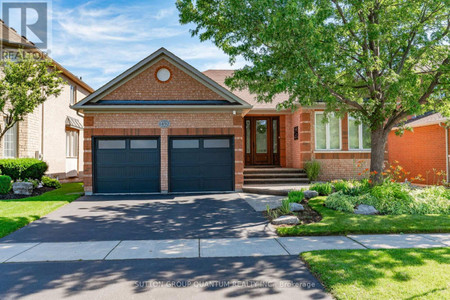 1492 Pinery Crescent, Oakville