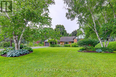 Living room - 15 Connaught Avenue, Whitchurch Stouffville, ON L4A3W1 Photo 1