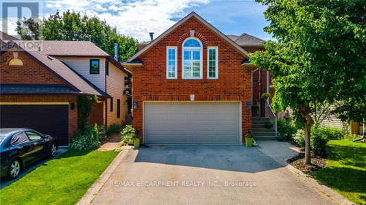 15 Pinecreek Road, Hamilton Waterdown