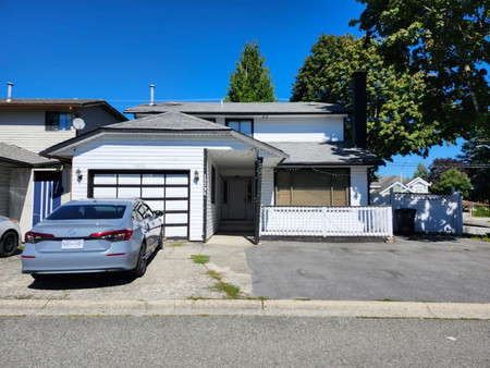 15396 96 Avenue, Surrey