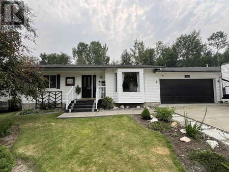 1540 Dodds Avenue, Quesnel