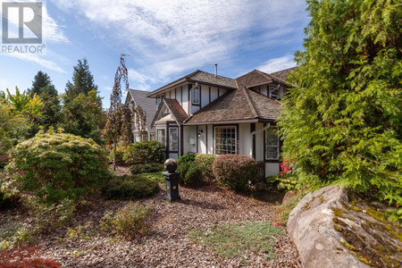 1555 Grand Boulevard, North Vancouver