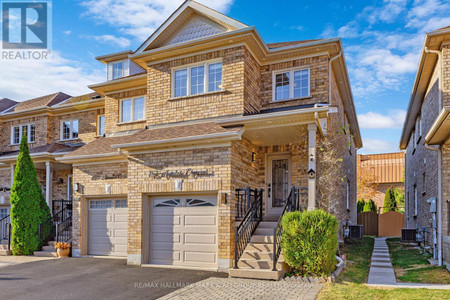 157 Amulet Cres, Richmond Hill