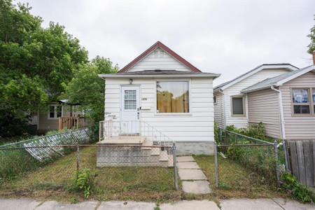 1574 Ross Avenue, Winnipeg