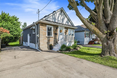 3pc Bathroom - 158 East 38th Street, Hamilton, ON L8V4E7 Photo 1