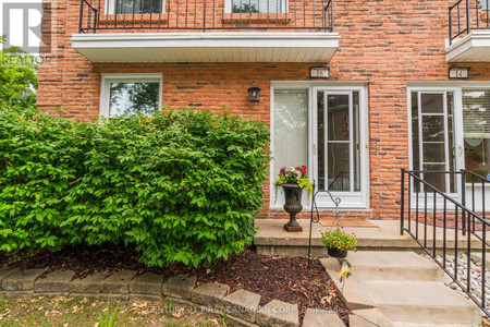 16 1385 Commissioners Road W, London