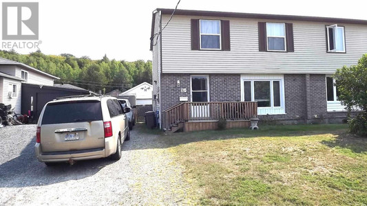 16 A Washington Cres, Elliot Lake