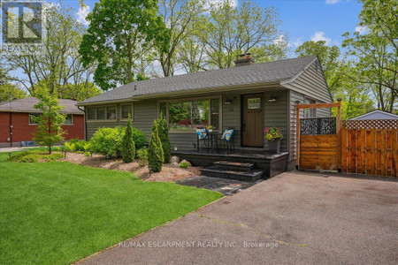 16 Church Street, Hamilton Waterdown