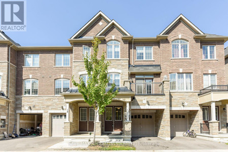 16 Faye Street, Brampton Bram East